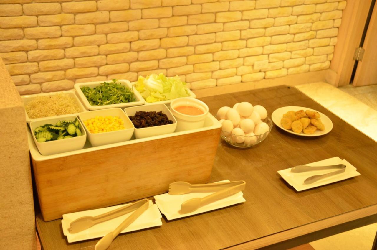 Noble Hotel Taipei Exterior photo
